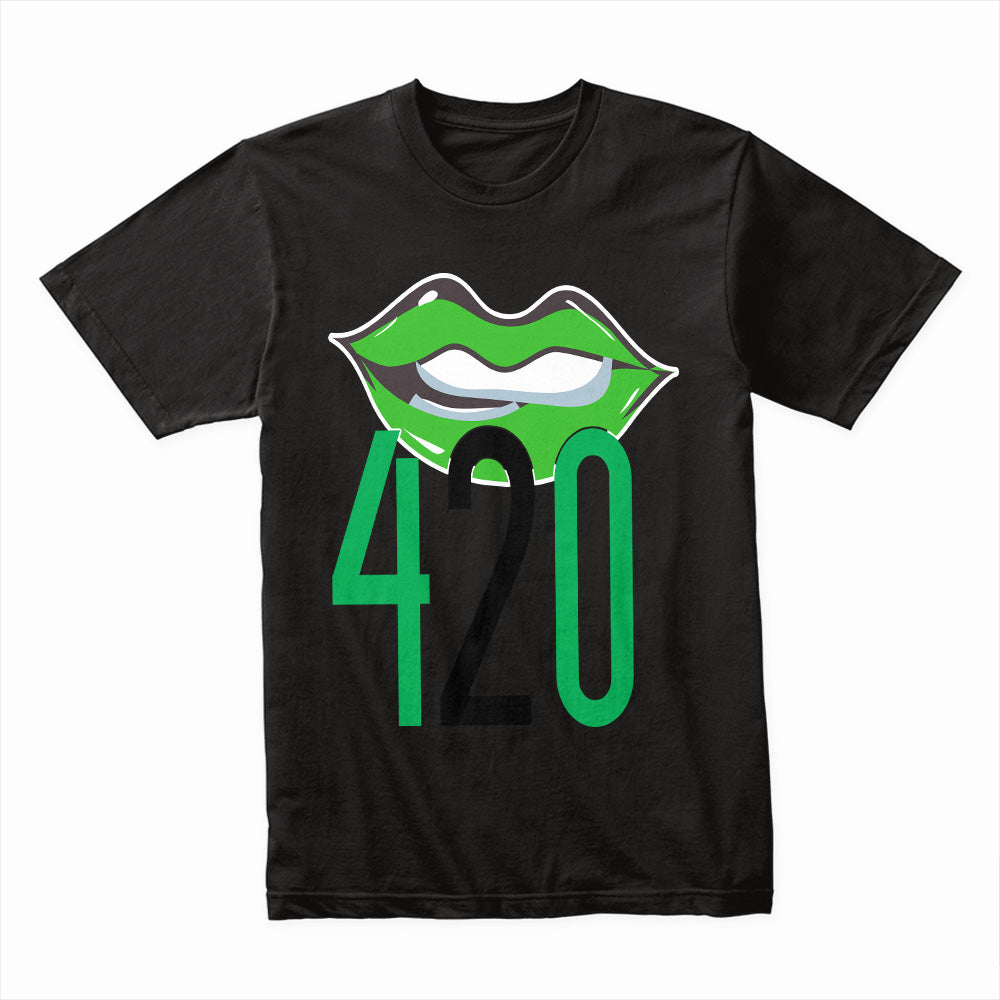 Lip Service: Smoky 420 Kiss Tee