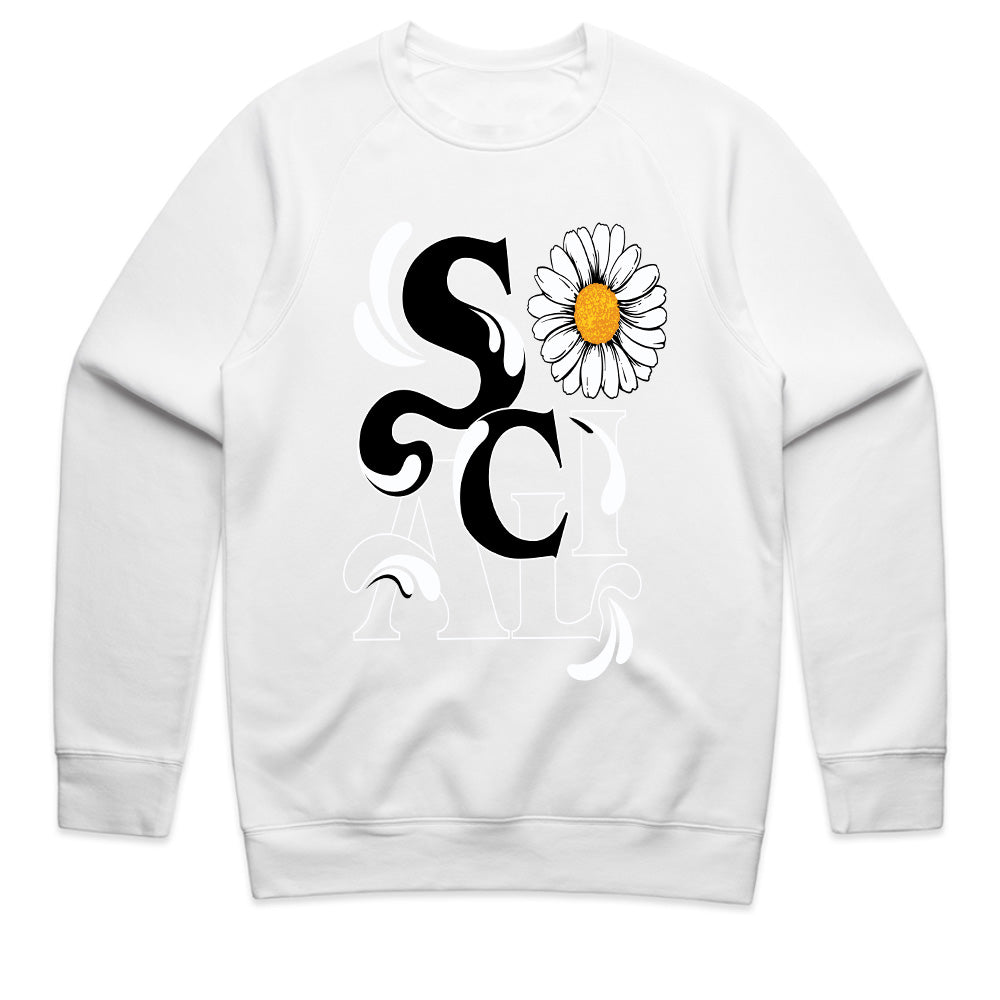 Daisy Bloom: Elegant Floral Statement Tee