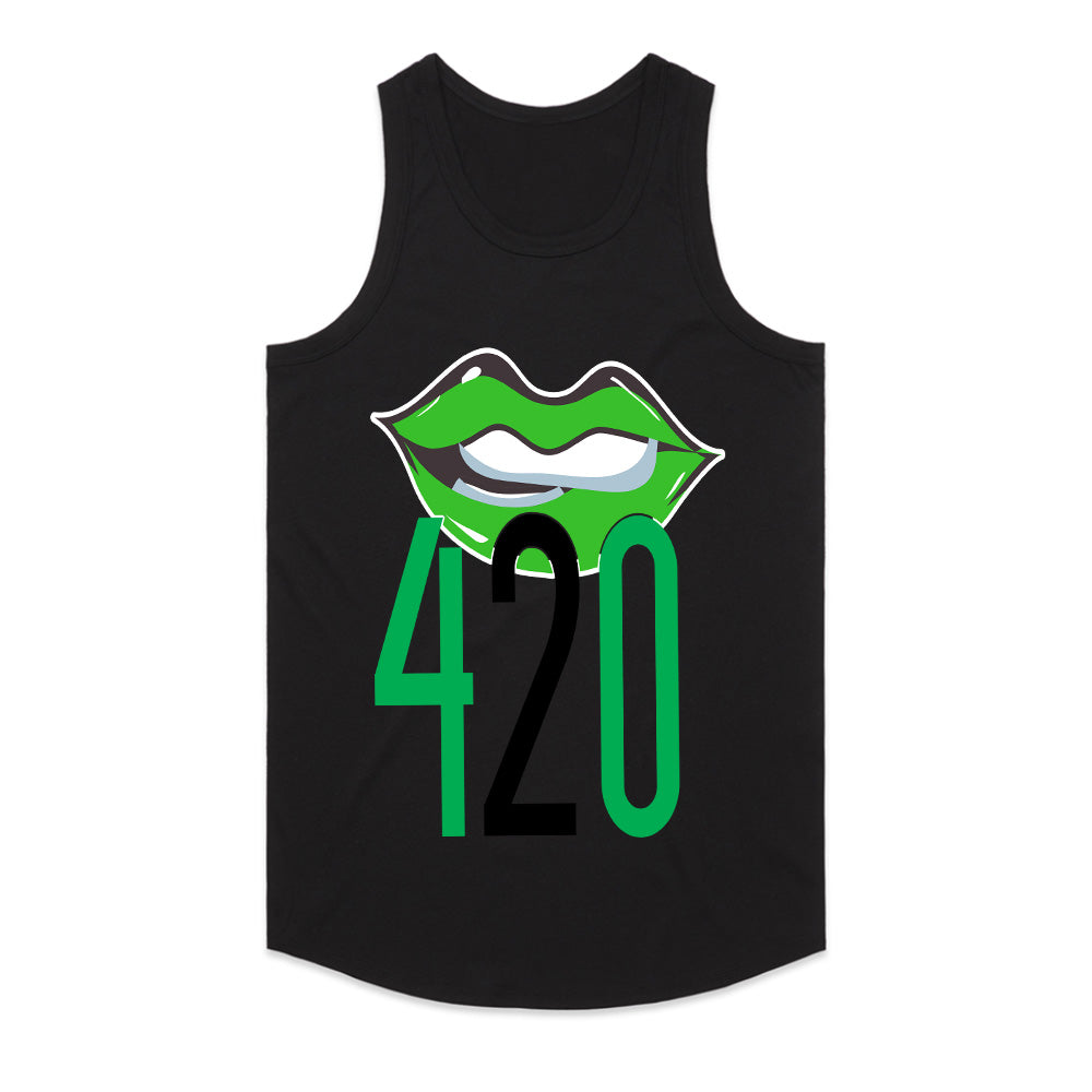 Lip Service: Smoky 420 Kiss Tee