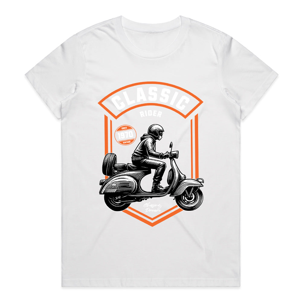 Classic Rider – Vintage Scooter Enthusiast T-Shirt