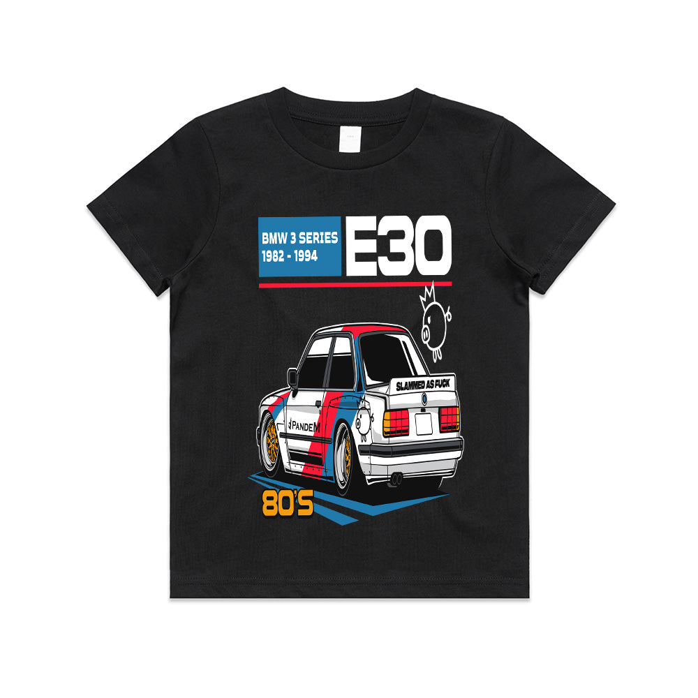 BMW E30 Retro Slammed Stance – 80s JDM-Inspired Graphic T-Shirt