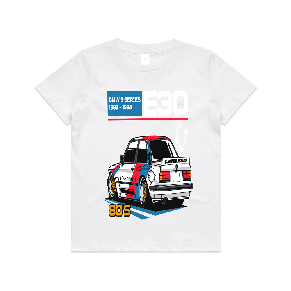 BMW E30 Retro Slammed Stance – 80s JDM-Inspired Graphic T-Shirt