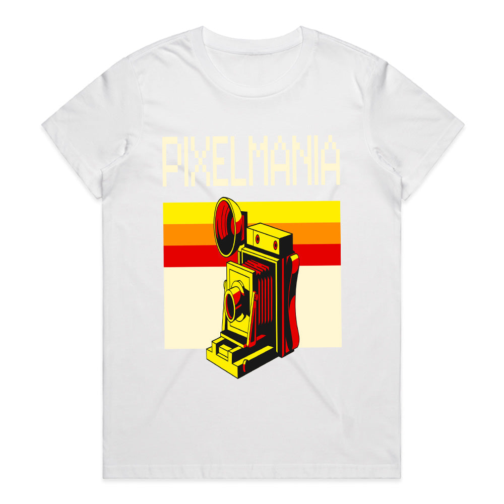 Retro Pixel Mania T-Shirt – Vintage Camera Aesthetic
