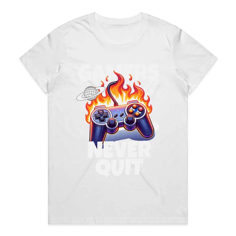 "Gamers Never Quit" T-Shirt - Fiery Gaming Controller Design