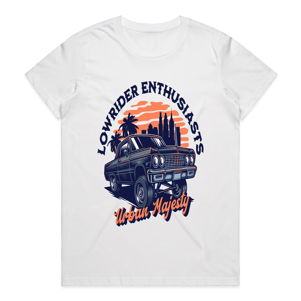 Lowrider Majesty – Classic Urban Streetwear T-Shirt