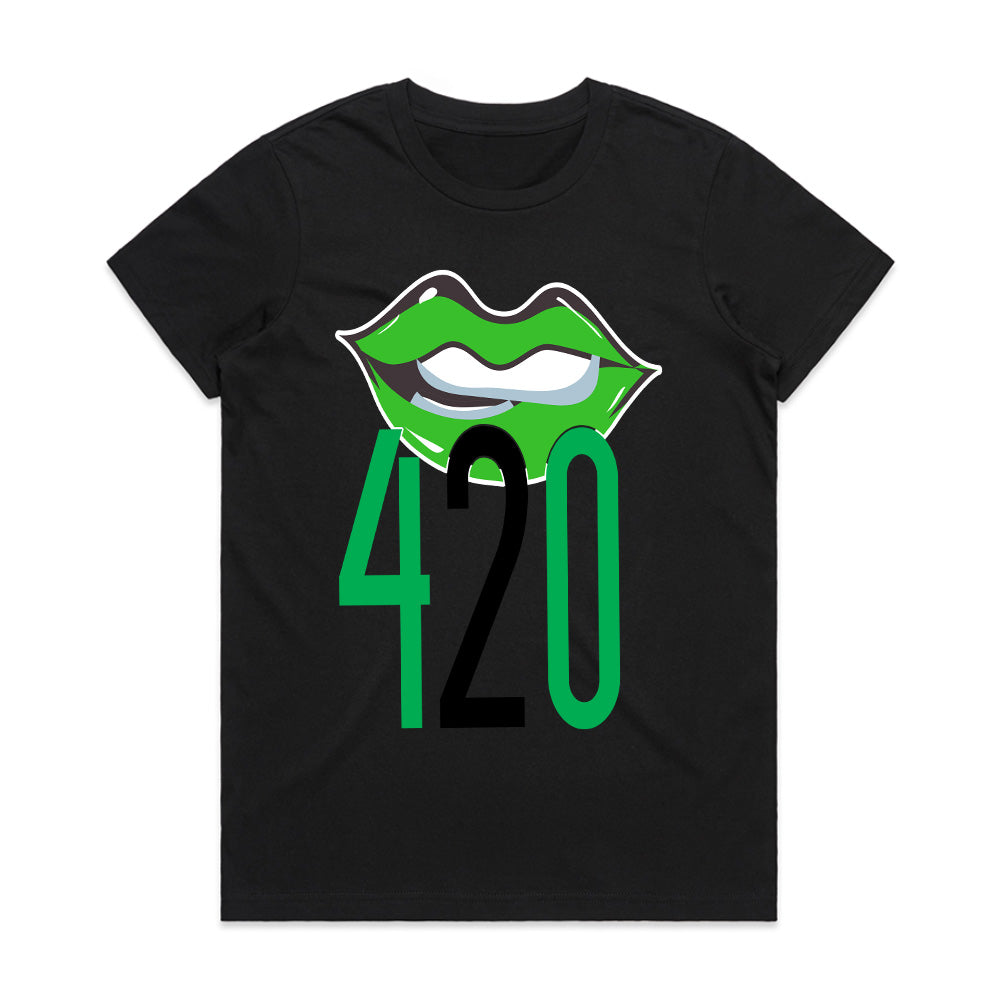 Lip Service: Smoky 420 Kiss Tee
